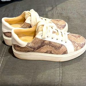 Jennifer Lopez Platform Snakeskin Loafers